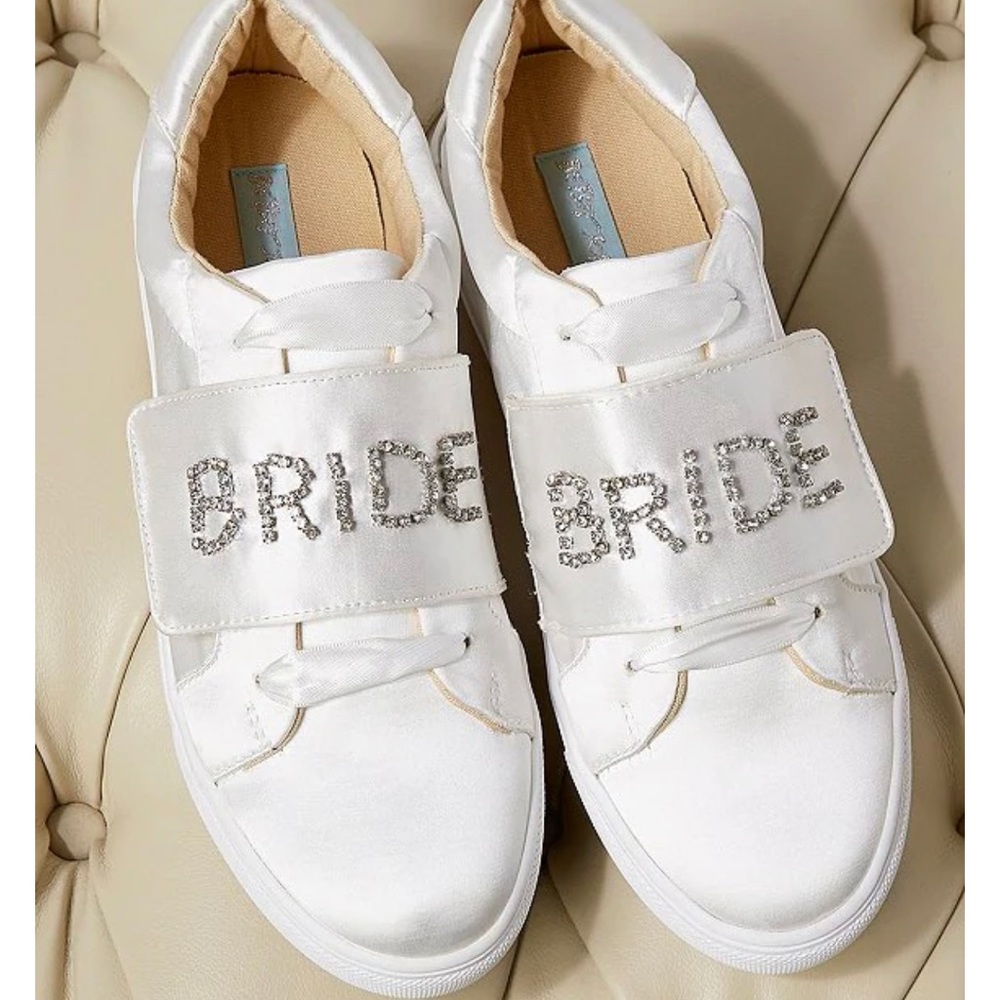 NWT Betsey Johnson BRIDE sneakers, size 8